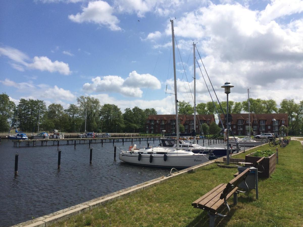 Blick Auf Yachthafen An Der Ostsee Ueckermünde Exteriér fotografie